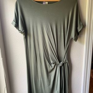 Francesca’s casual dress